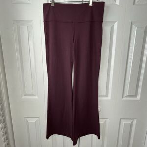 Athleta Leggings‎ Womens XL Maroon Gym Hiking Yoga Elevation Flared Leggings